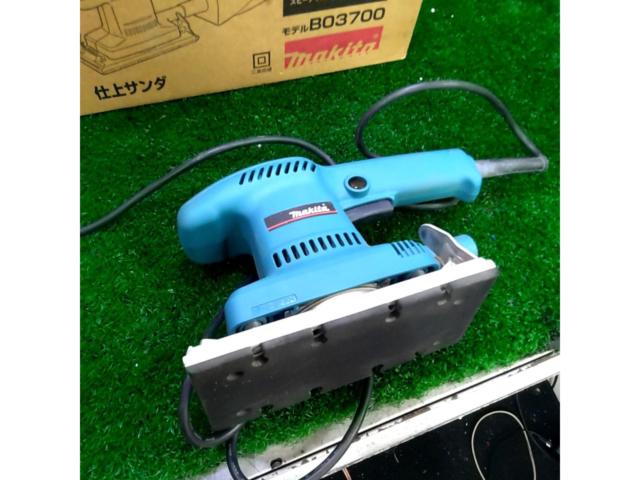 makita
Finishing sander
B03700