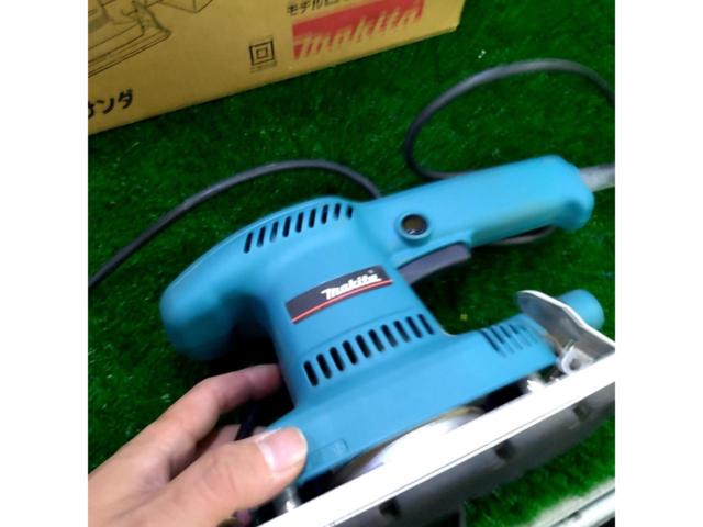 makita
Finishing sander
B03700