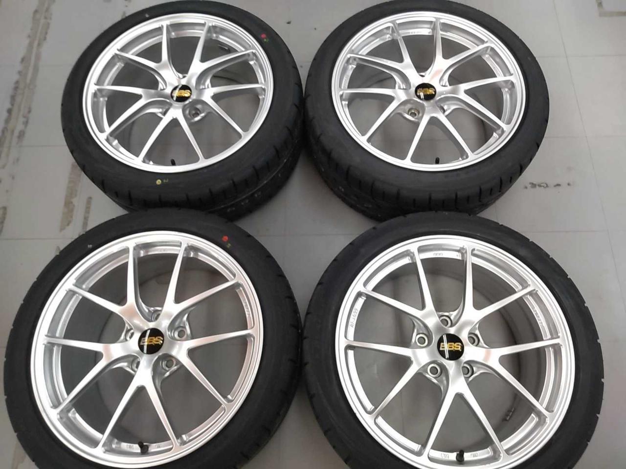 BBS RI-A033 + DUNLOP DUNLOP DIREZZA DZ102 245 / 40R18 97W XL