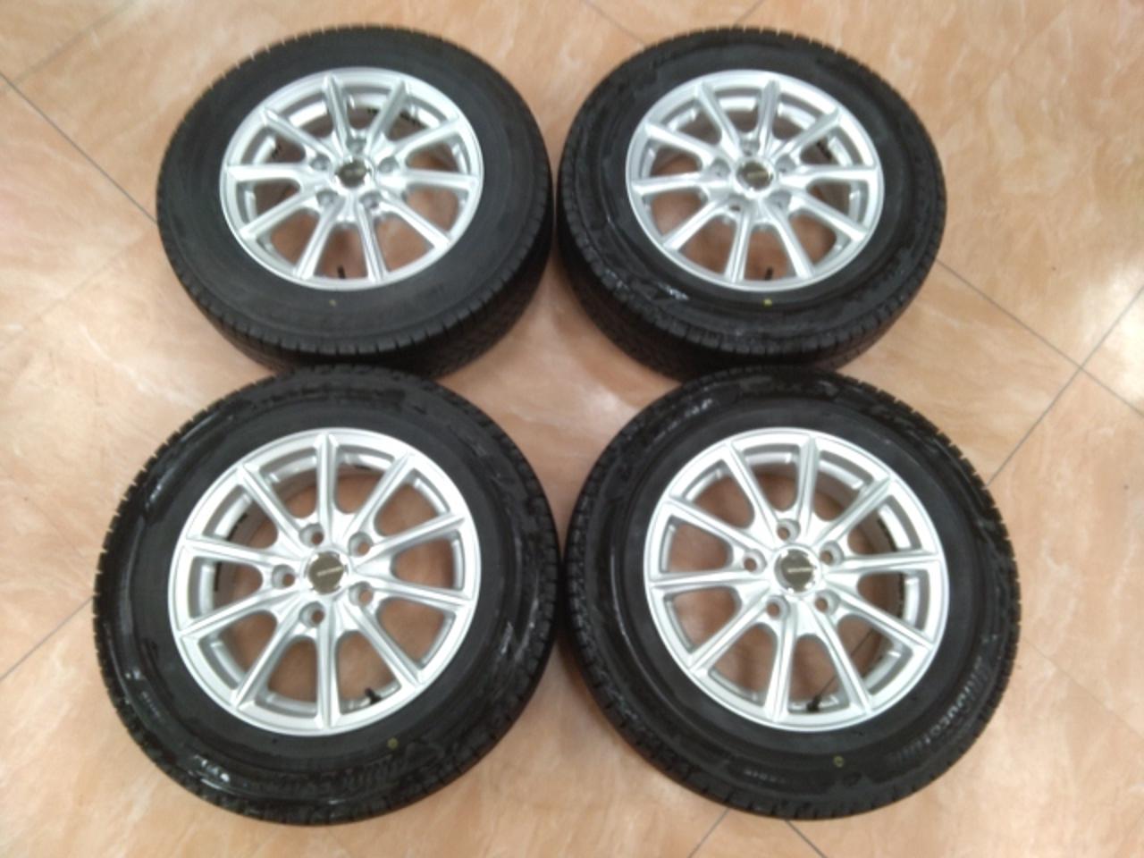 BRIDGESTONE ECO FORME SE-15 + BRIDGESTONE BLIZZAK VRX3