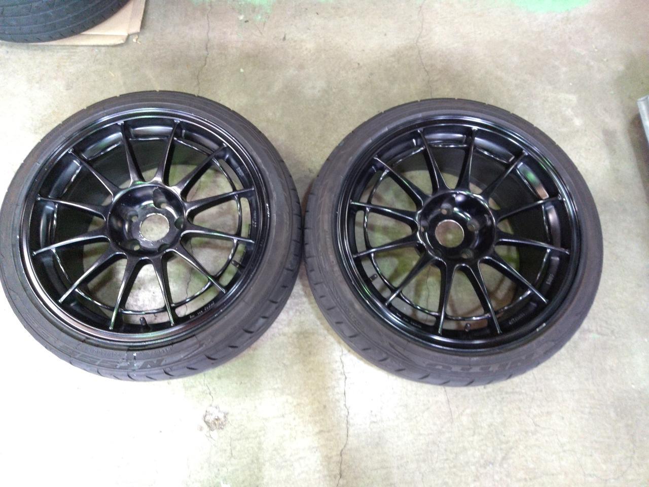 ENKEI Racing Revolution NT03RR + NITTO NITTO NT555 G2