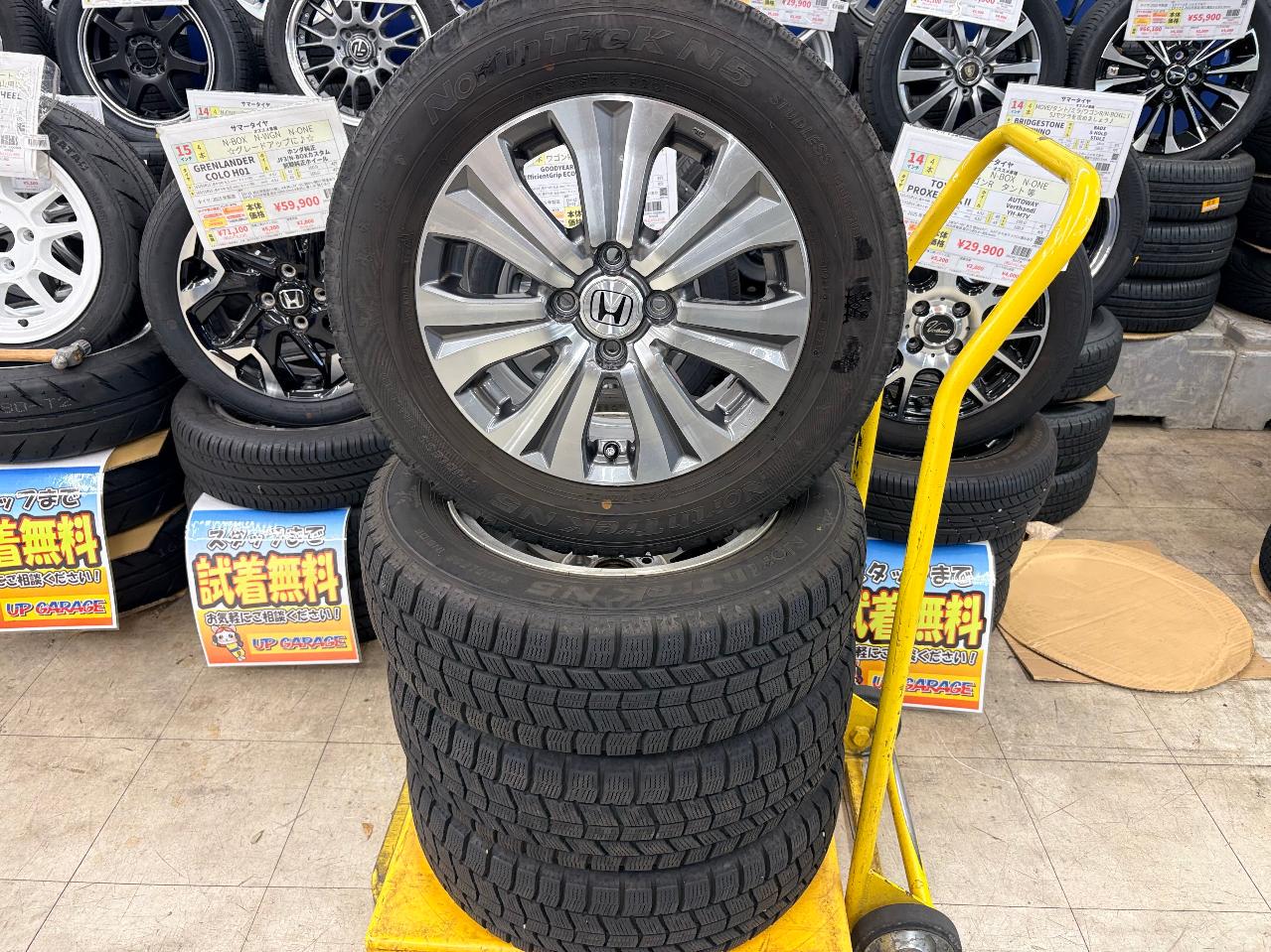 Honda genuine GB-series Freed genuine wheels + AUTOBACS NorthTrek N5