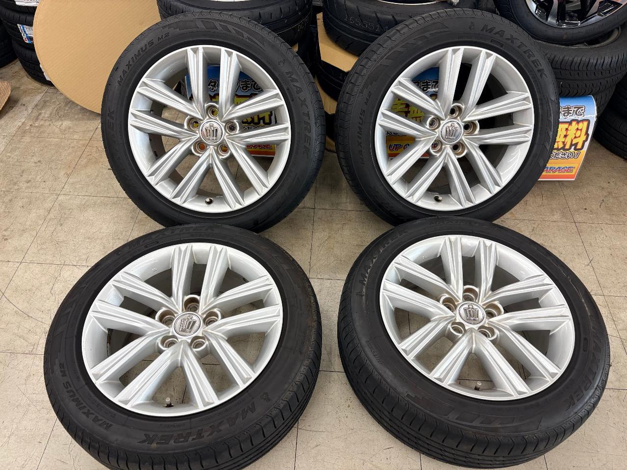 TOYOTA 210-based Crown Athlete late genuine wheel + MAXTREK MAXIMUS M2