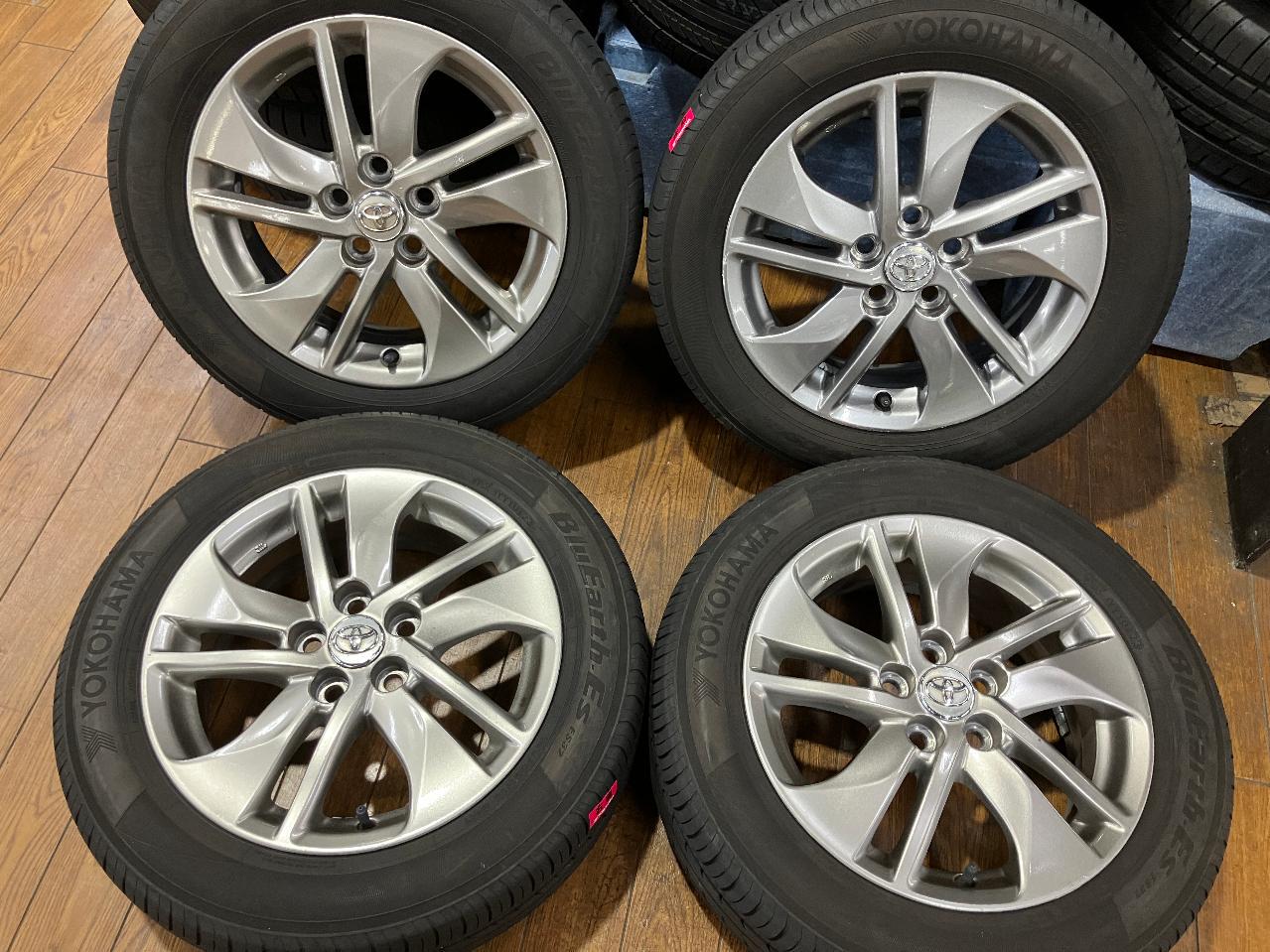 TOYOTA Sienta Original wheel + YOKOHAMA ES32 Sienta