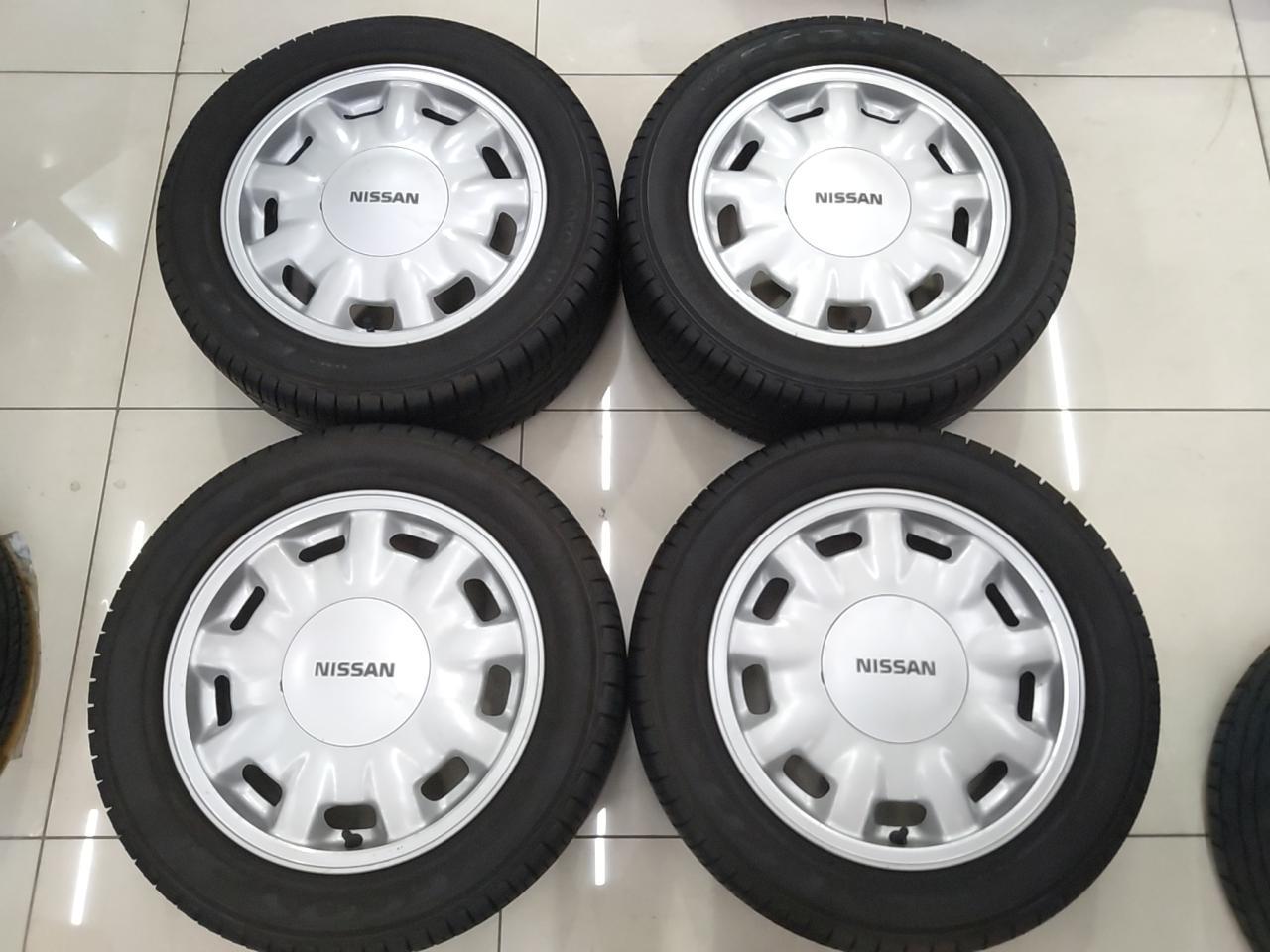NISSAN Y32 Cedric Gloria Gran Turismo genuine wheels + YOKOHAMA ECOS ES 300