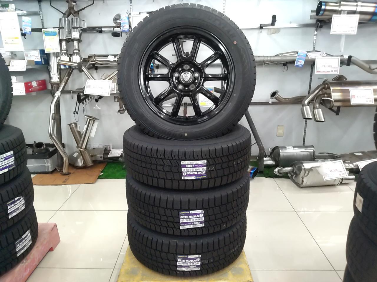 ELBE ESTROSA 5W + GOODYEAR ICENAVI8 with new tires set !!