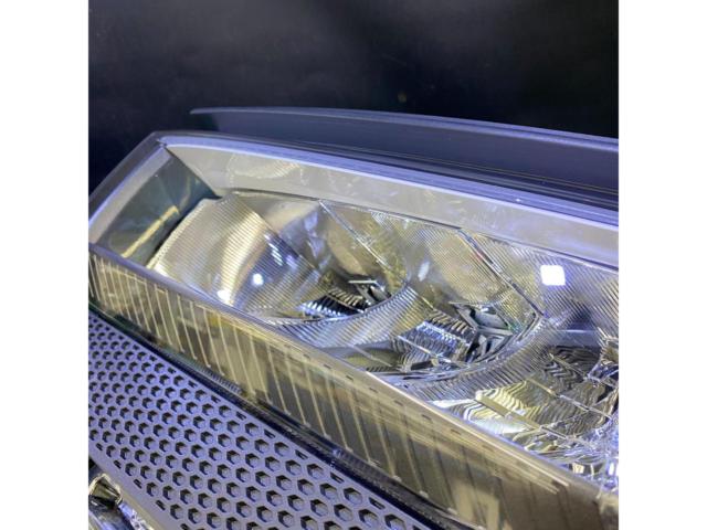 【ランドクルーザー250/TRJ250W】TOYOTA 純正LEDヘッドライト