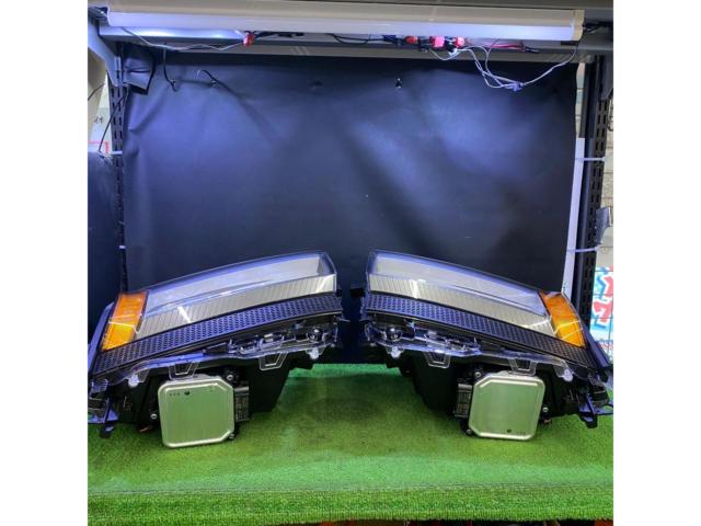 【ランドクルーザー250/TRJ250W】TOYOTA 純正LEDヘッドライト