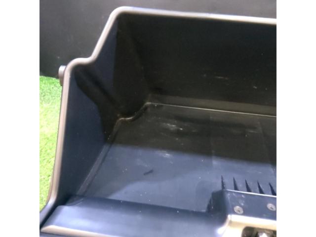 【アルテッツァ/SXE10】TOYOTA純正グローブBOX