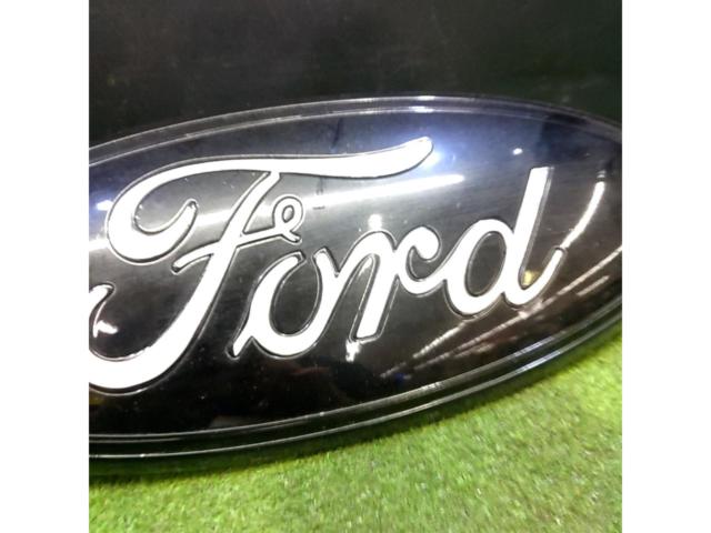 Ford  純正 フロントグリル エンブレム