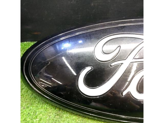 Ford  純正 フロントグリル エンブレム