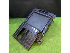 【カムリ/70系 / AXVH70・AXVH75】TOYOTA純正コンソールボックスフロントインサート