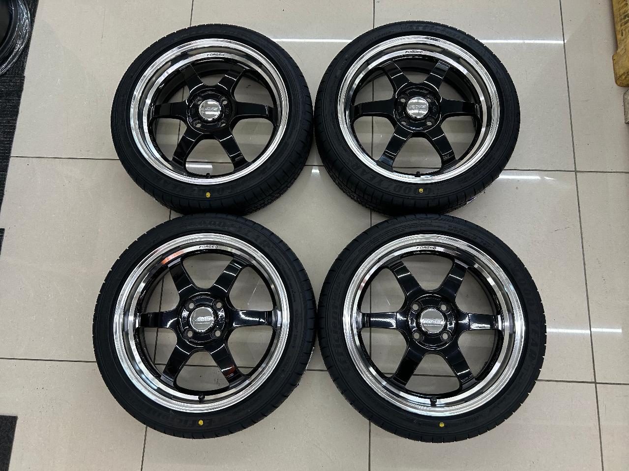 RAYS VOLK RACING TE37 KCR + GOODYEAR E-Grip Comfort
