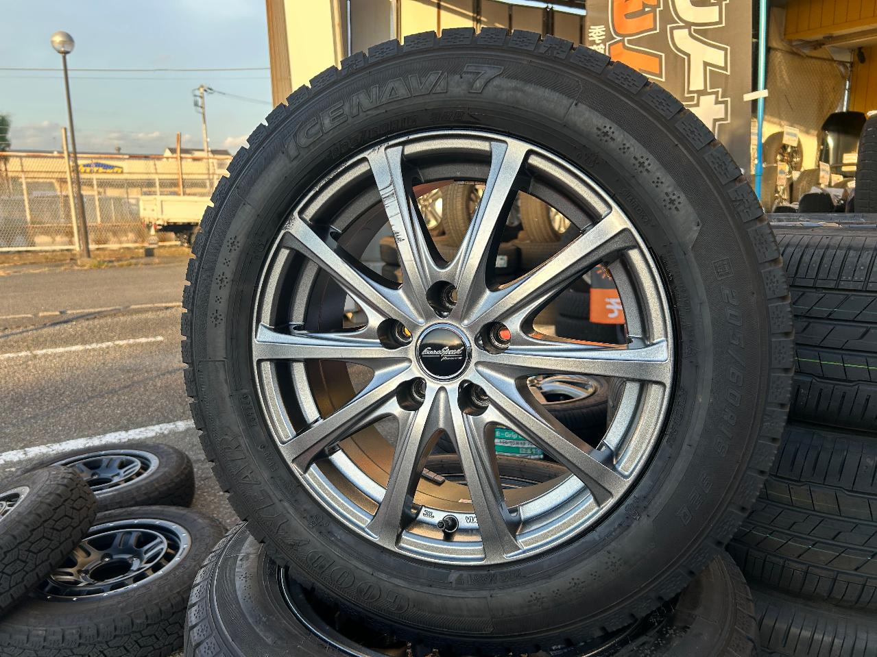 MARUKA SERVICE MANARAY EuroSpeed V25 + GOODYEAR ICE NAVI 7