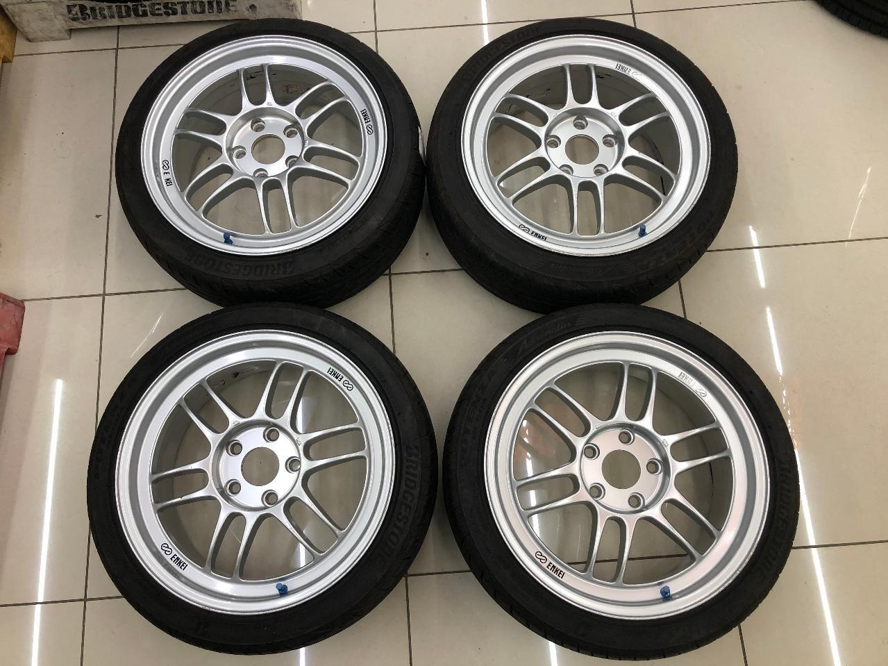 ENKEI Racing RPF1 + BRIDGESTONE POTENZA Adrenalin RE004