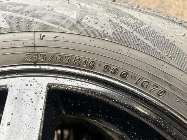 SUBARU純正オプション SAAホイール + YOKOHAMA iceGUARD iG70