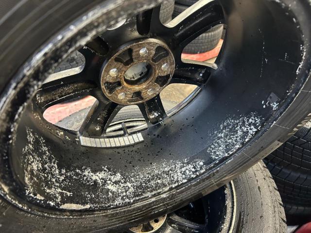 SUBARU純正オプション SAAホイール + YOKOHAMA iceGUARD iG70