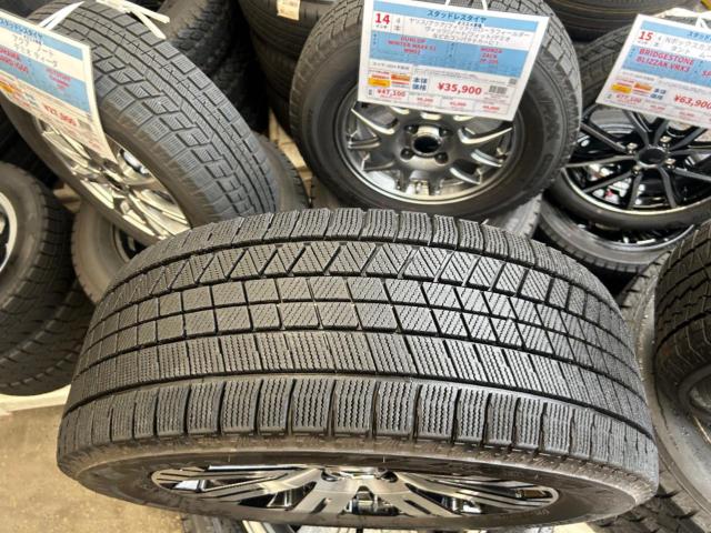 MITSUBISHI  デリカD:5純正ホイール + BRIDGESTONE BLIZZAK VRX3