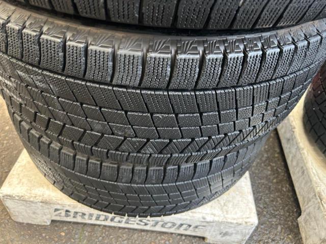 MITSUBISHI  デリカD:5純正ホイール + BRIDGESTONE BLIZZAK VRX3