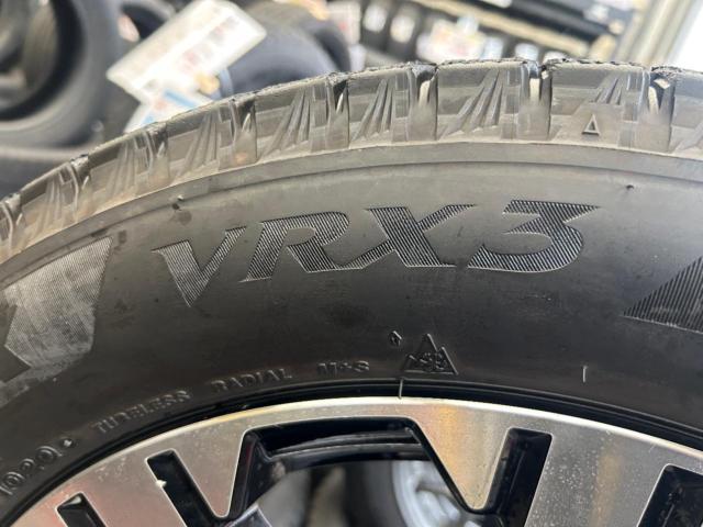 MITSUBISHI  デリカD:5純正ホイール + BRIDGESTONE BLIZZAK VRX3