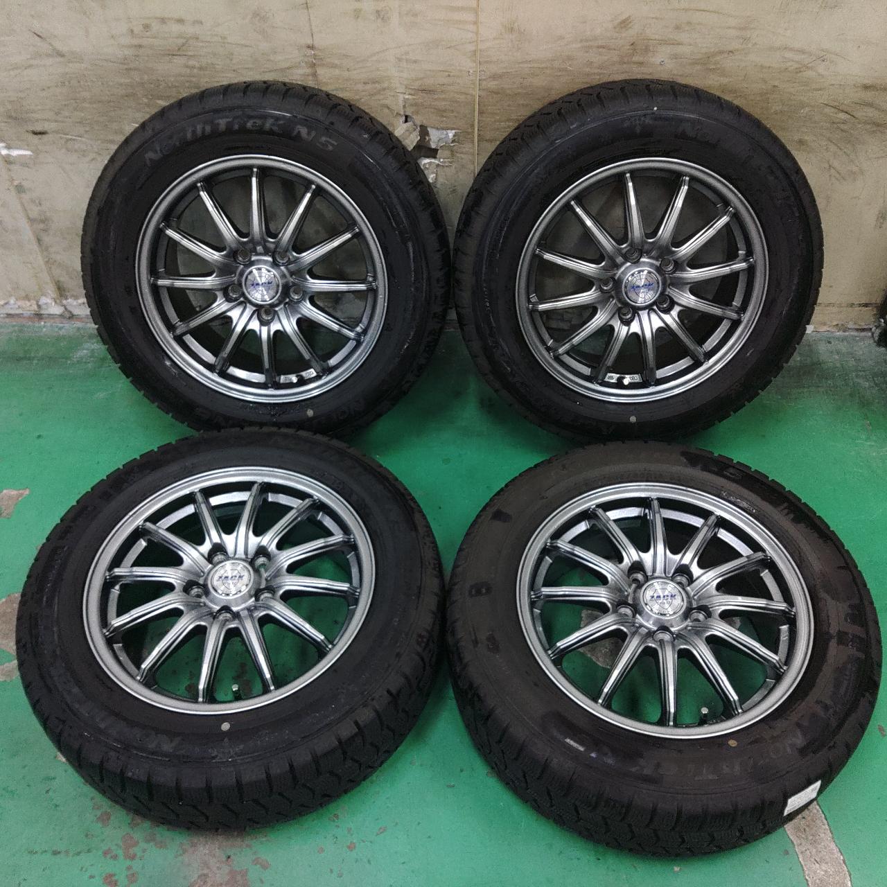 JAPAN SANYO ZACK JP-812 + AUTOBACS North Trek N5 *Difference in tire manufacturing year