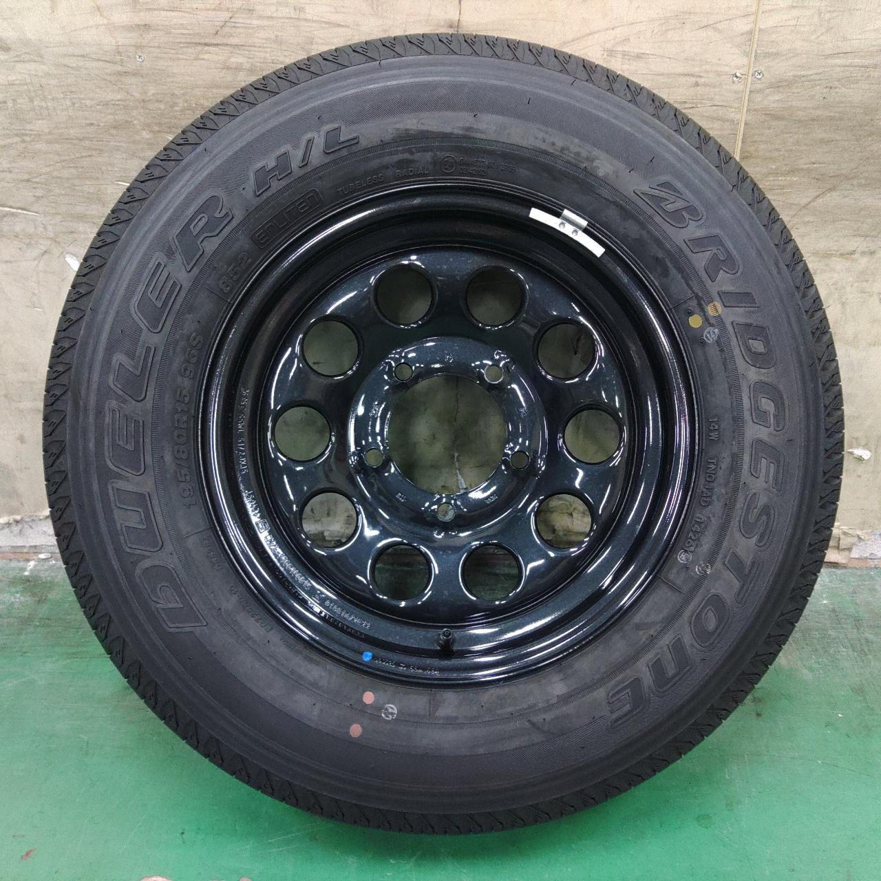 SUZUKI Jimny Nomad Genuine steel wheel + BRIDGESTONE DUELER H / L Only one strap for the back.