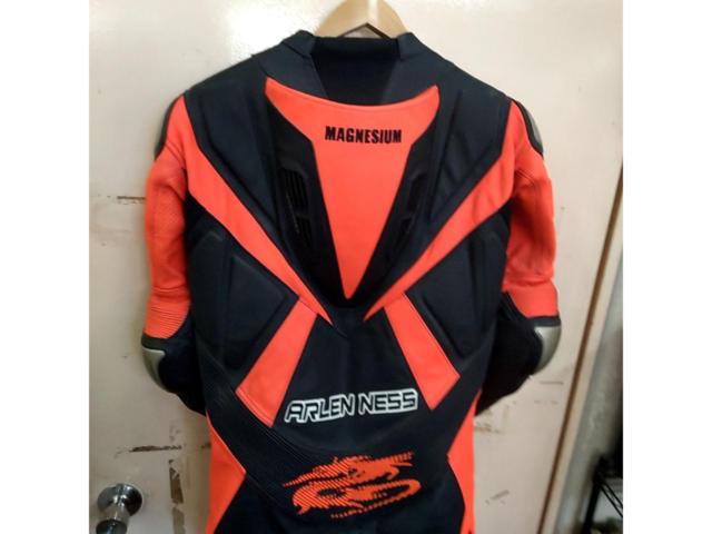 サイズ52 ARLEN NESS  レーシングスーツ