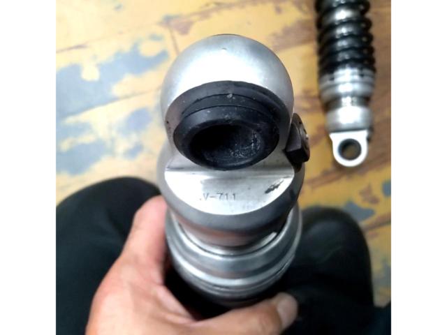 SR400 OHLINS YA9521 リアショックサスペンション