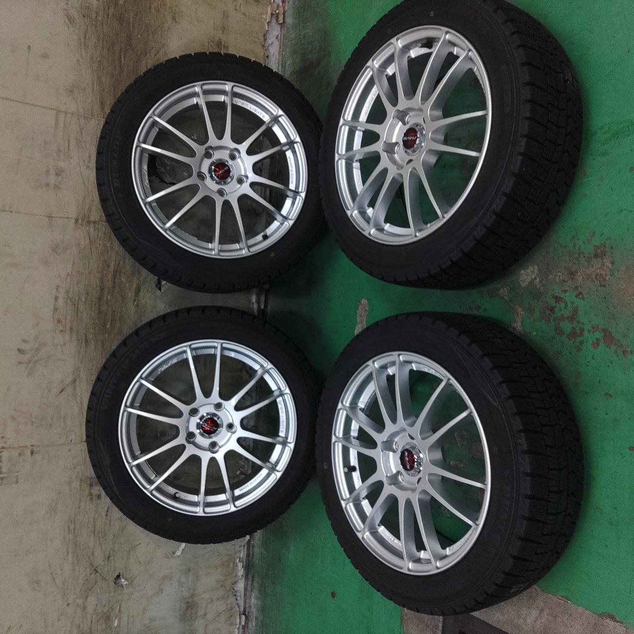 RAYS GRAM LIGHTS 57Xtreme + DUNLOP WINTERMAXX WM02