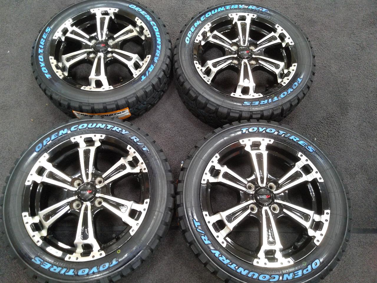 For Hustler owners!! YellowHat VENES SUV + TOYO OPEN COUNTRY R / T