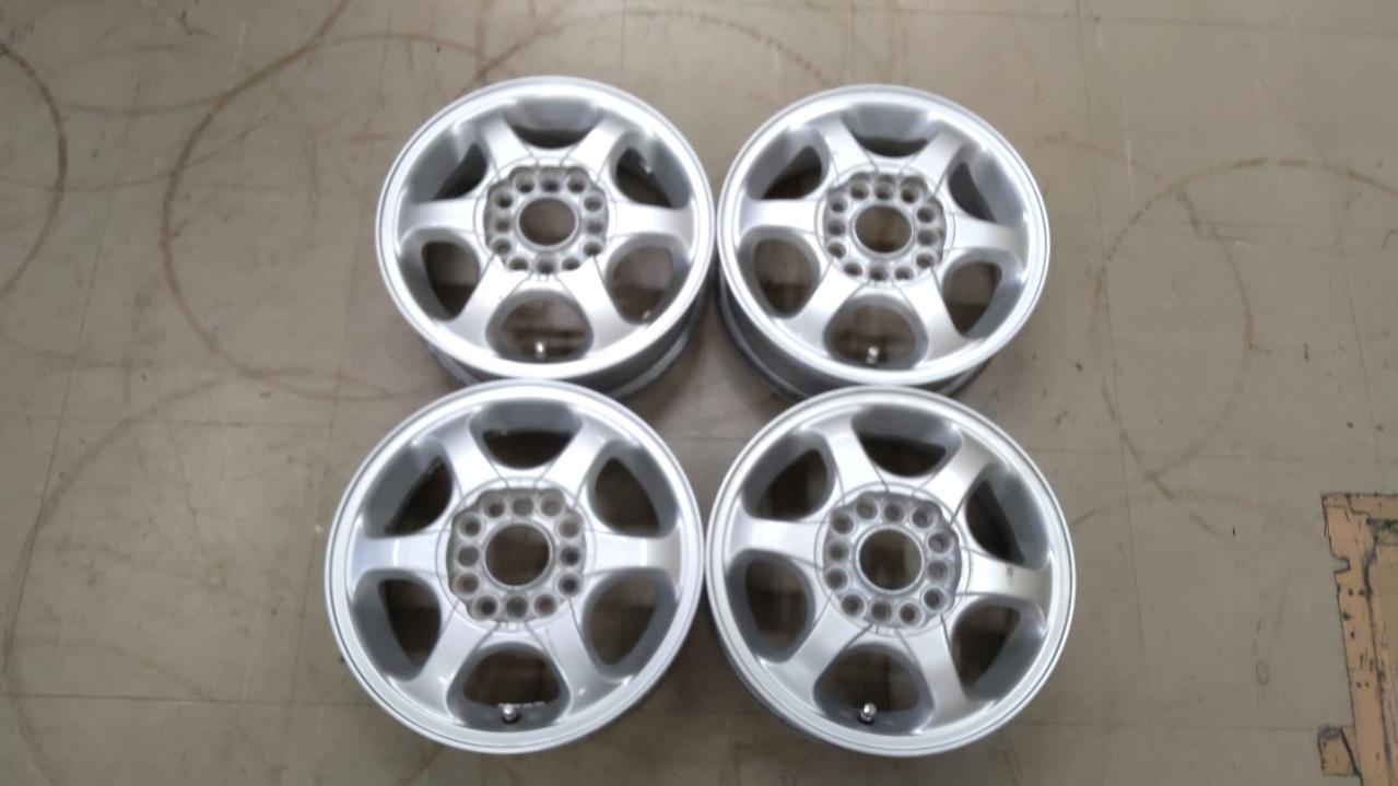 Unknown Manufacturer Multi-wheel