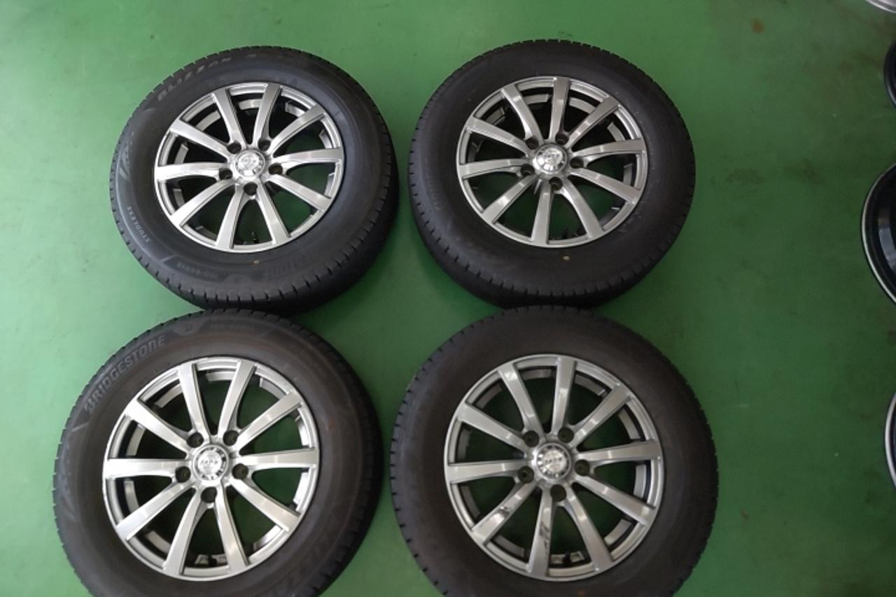 JAPAN SANYO ZACK JP-110 + BRIDGESTONE BLIZZAK VRX3 70/80 series Noah / Voxy]