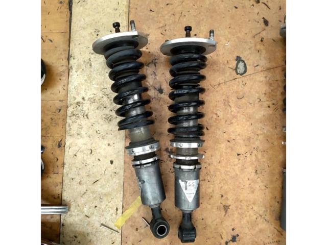 ZSS
SILVER
Full-tap adjustable coilover suspension for Skyline ER34