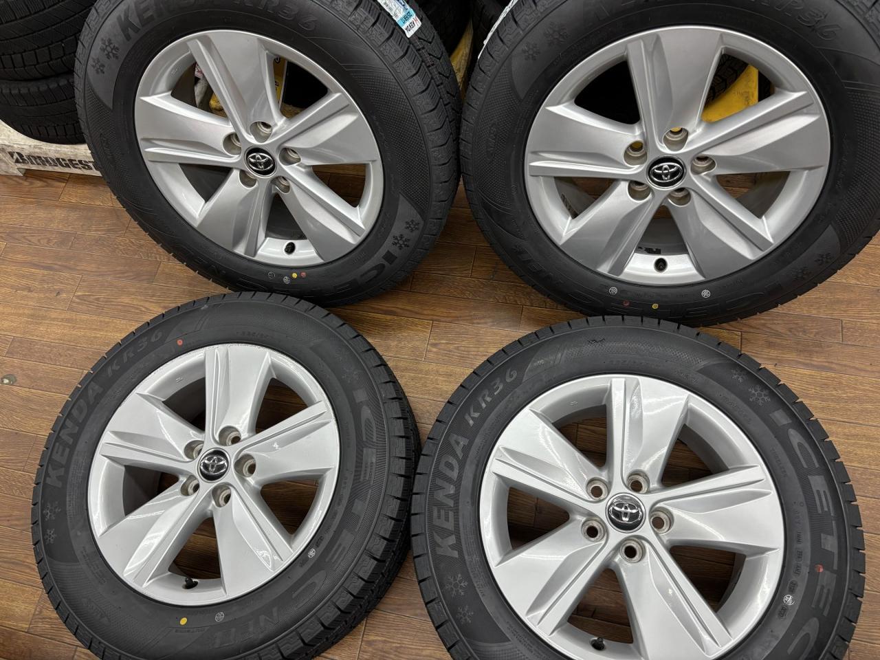 New winter tire set for Toyota 60 system Harrier Original wheel + KENDA KR36 225 / 65R17
