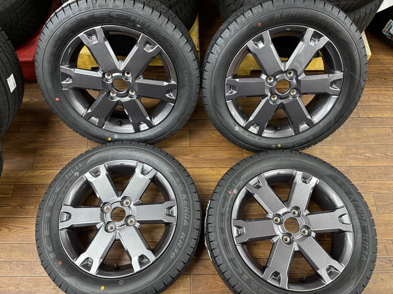 DAIHATSU Tufts LA900 series Original wheel + KENDA KR36 165 / 65R15
