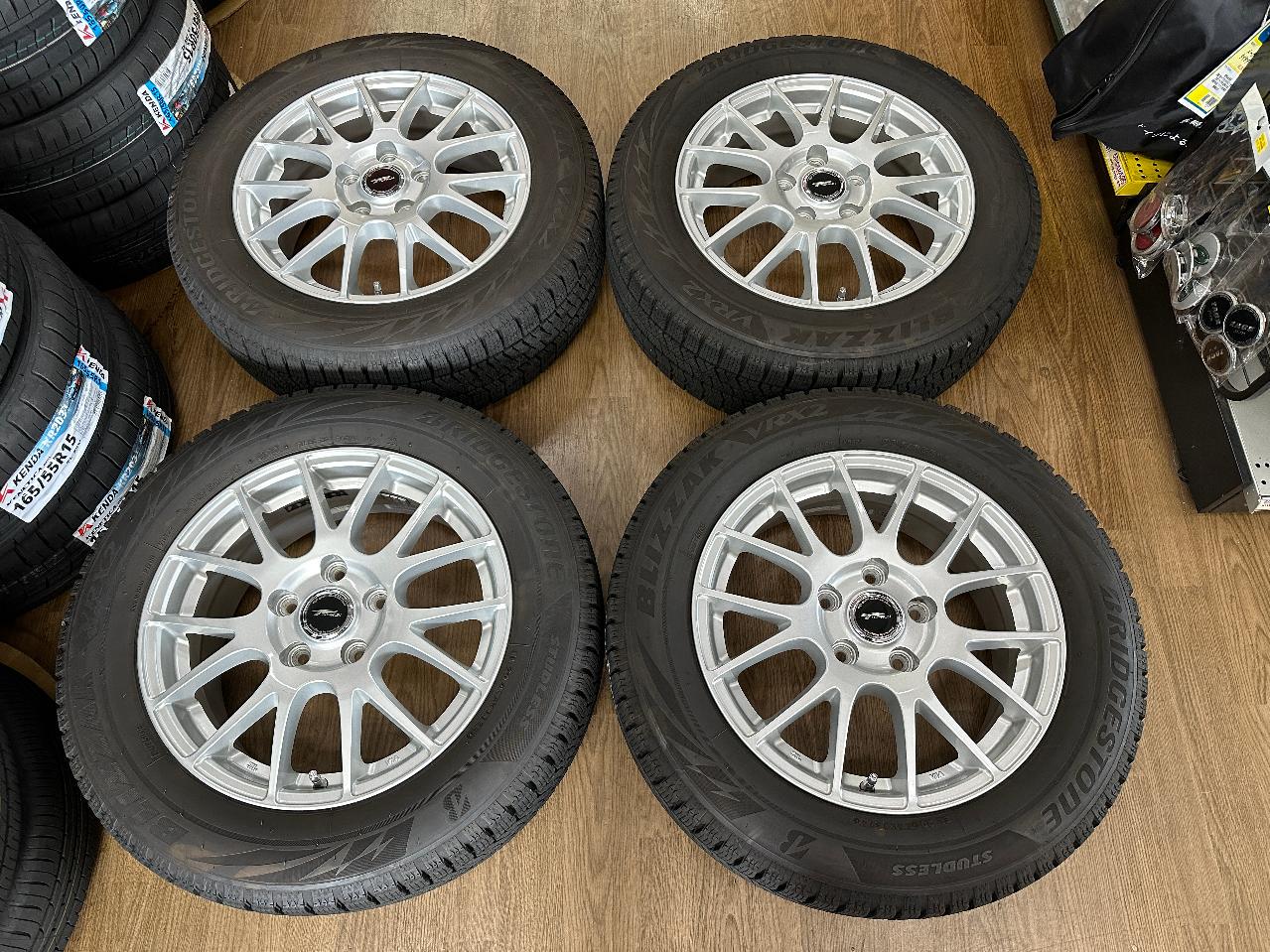 BRIDGESTONE TOPRUN + BRIDGESTONE BLIZZAK VRX2