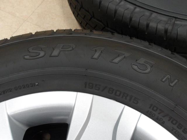 トヨタ純正 200系ハイエース純正スチールホイール + DUNLOP SP175N【ハイエース】