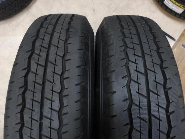トヨタ純正 200系ハイエース純正スチールホイール + DUNLOP SP175N【ハイエース】