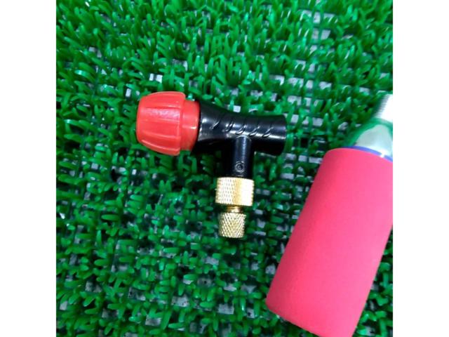 TNI CO2ボンベ2本&バルブセット