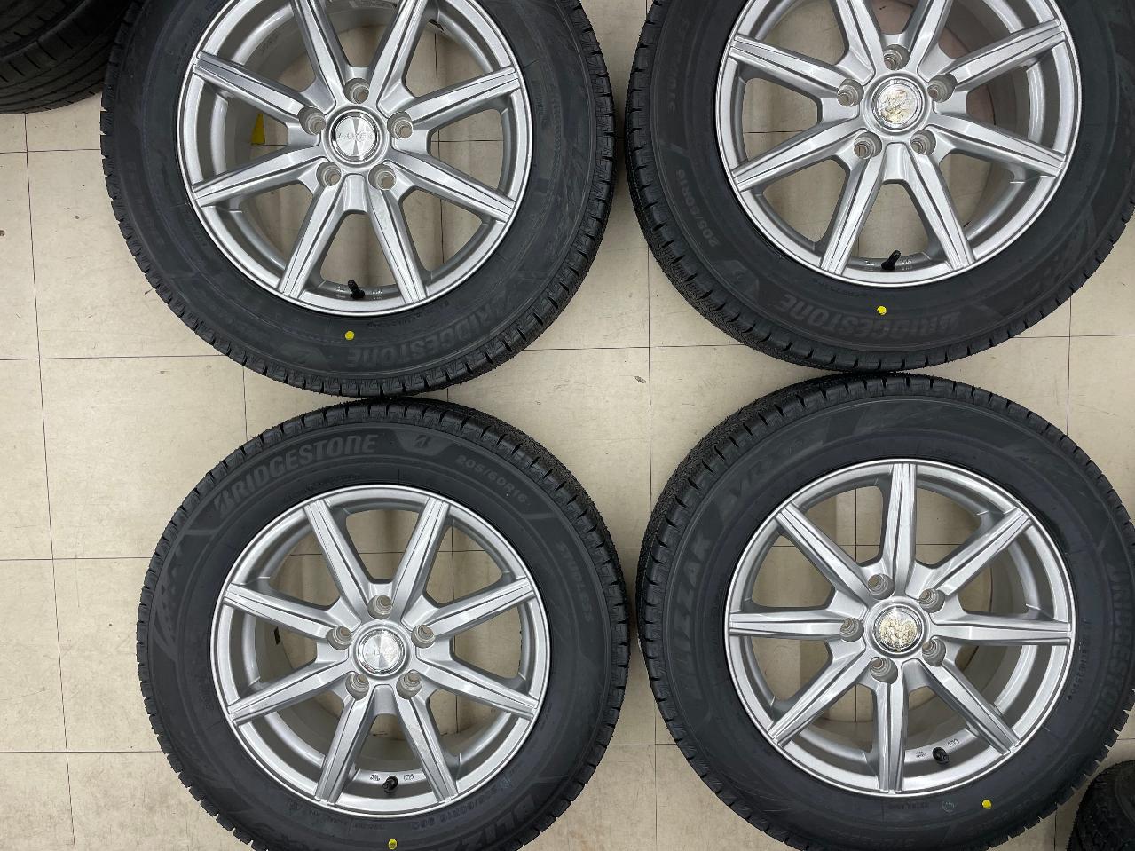YFC LAYCEA + BRIDGESTONE BLIZZAK VRX3