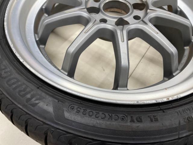 RAYS
GRAM
LIGHTS
57VINTAGE
+
BRIDGESTONE
NEWNO