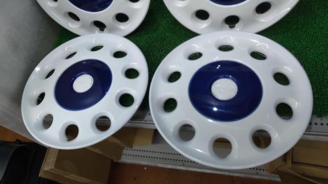 Custom painted / 14-inch DAIHATSU
Move canvas genuine
Wheel cap
Four