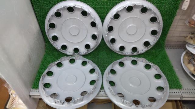 Custom painted / 14-inch DAIHATSU
Move canvas genuine
Wheel cap
Four