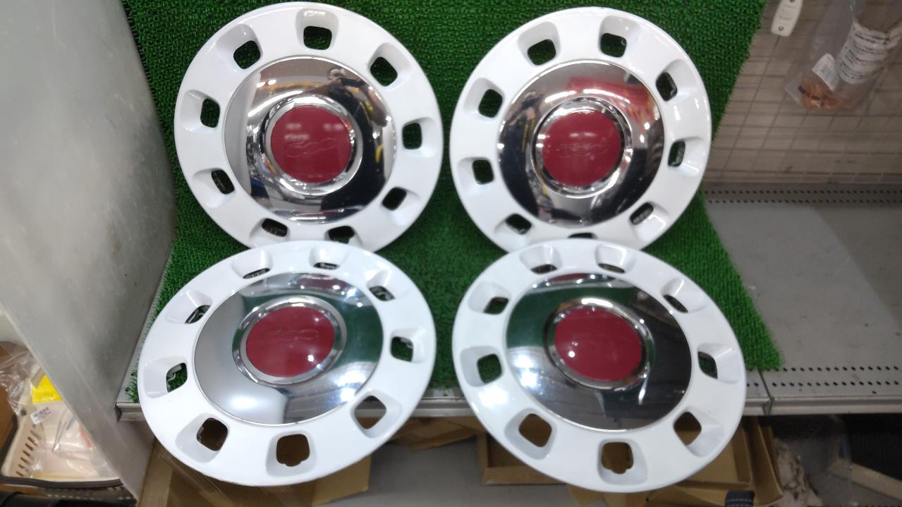Custom painted / 14-inch FIAT
FIAT500
Genuine
Wheel cap
Four