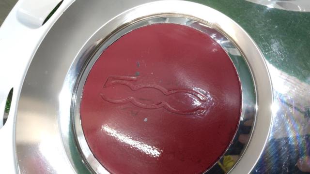 Custom painted / 14-inch FIAT
FIAT500
Genuine
Wheel cap
Four
