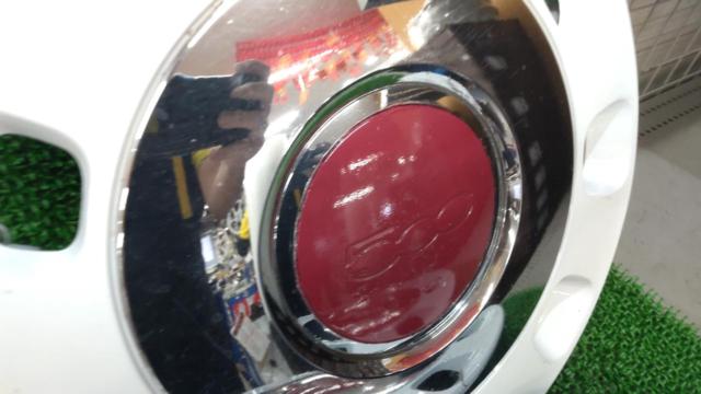 Custom painted / 14-inch FIAT
FIAT500
Genuine
Wheel cap
Four