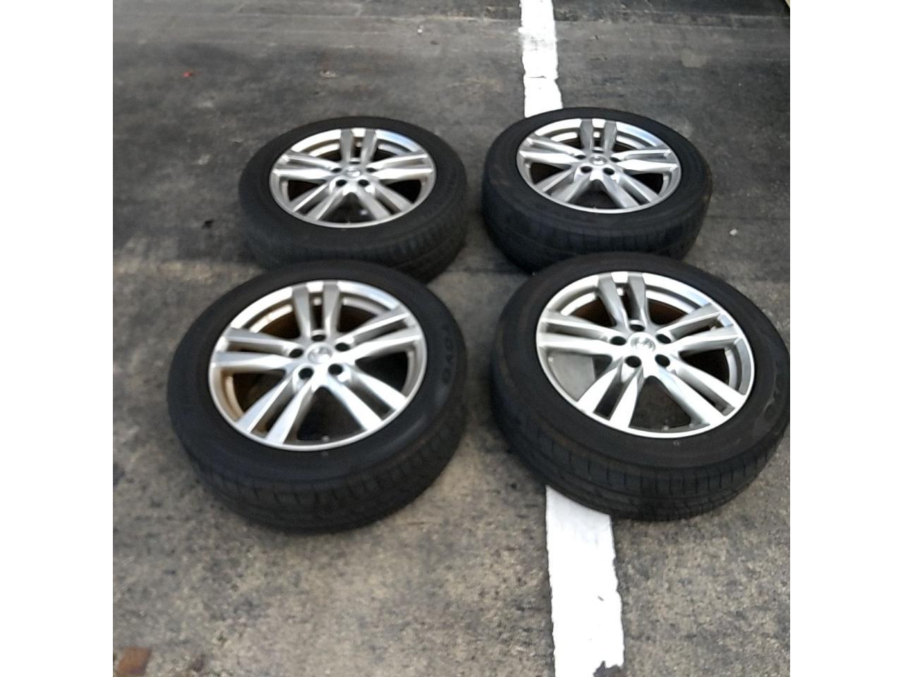 NISSAN Elgrand genuine wheels + TOYO TRANPATH LuⅡ