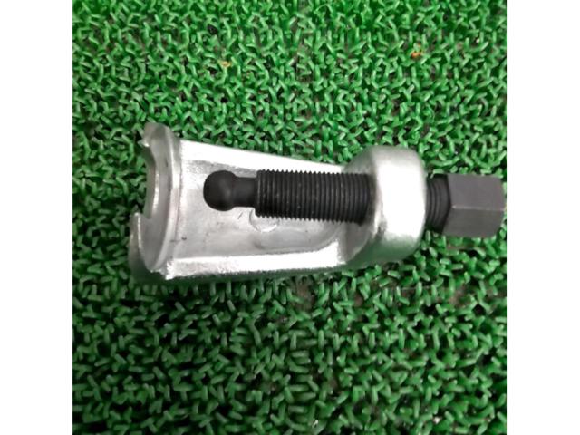 ASTRO
PRODUCTS
Ball joint puller