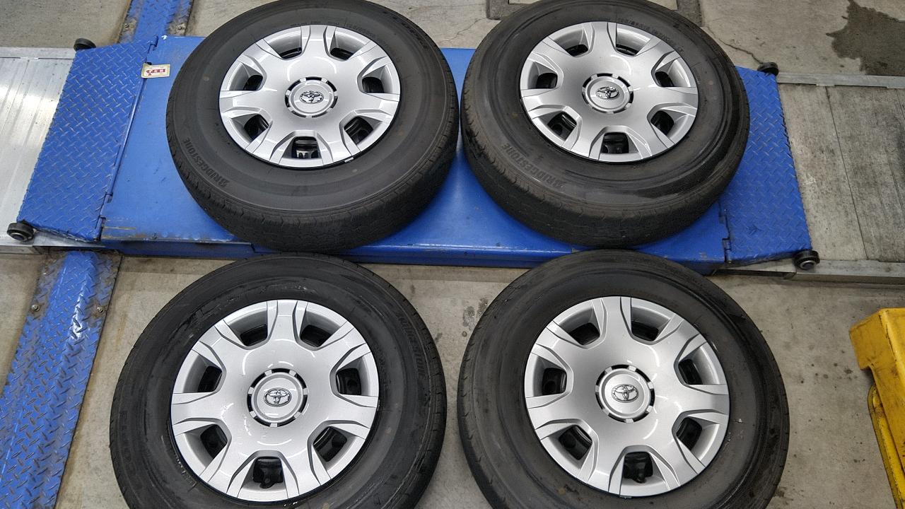 TOYOTA Hiace 200 Genuine Steel Wheel + BRIDGESTONE ECOPIA RD613
