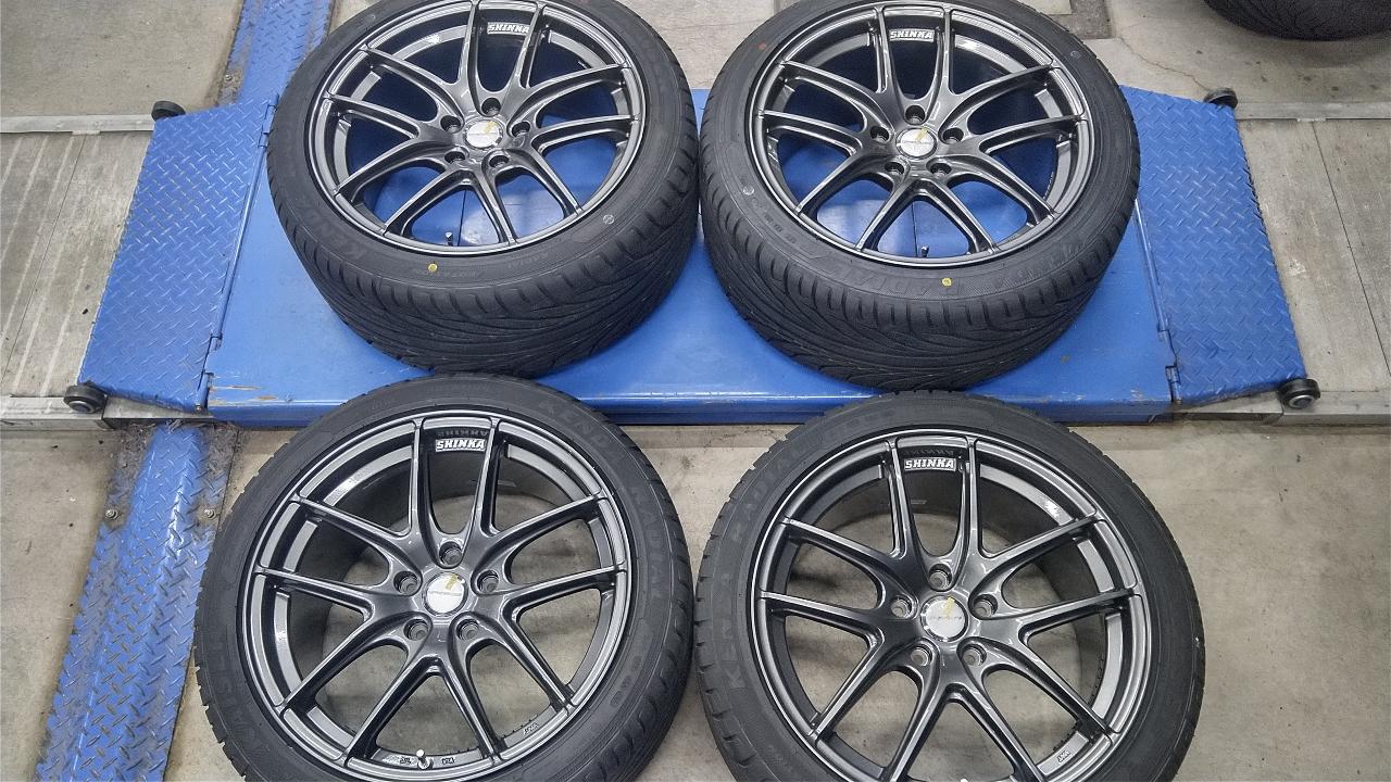 UPGARAGE Racing Light SHINKA + KENDA KR 20 Comes with brand new tires!